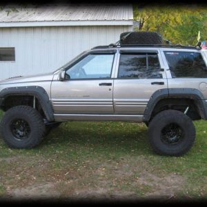JEEP Grand Cherokee ZJ 1991-1999m. - Sparnų išplatinimai (kompl). Modelis 1991-1999m.