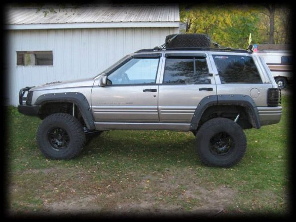 JEEP Grand Cherokee ZJ 1991-1999m. - Sparnų išplatinimai (kompl). Modelis 1991-1999m.