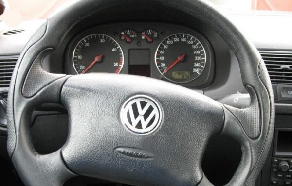 Volkswagen T4 - (2vnt).