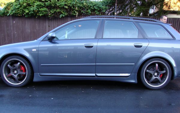 Audi A4 B7 8H 2004-2008m. – Slenksčiai (kompl), style S-line.