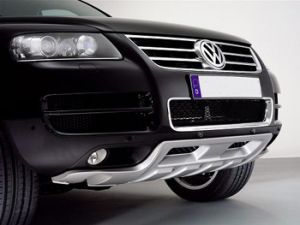 Volkswagen Touareg 2002-2006m. - Spoileris priekinio bamperio, style King-Kong.