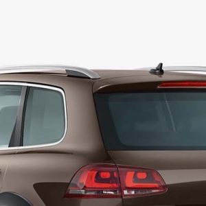 Volkswagen Touareg 2010-2014m. - Spoileris virš galinio stiklo, style R-line.